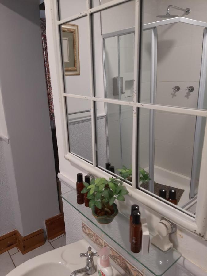 クラドック Annies House Bed & Breakfast エクステリア 写真