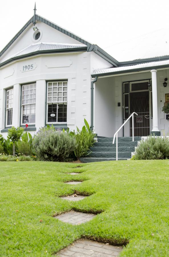 クラドック Annies House Bed & Breakfast エクステリア 写真