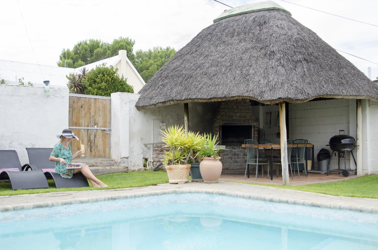 クラドック Annies House Bed & Breakfast エクステリア 写真