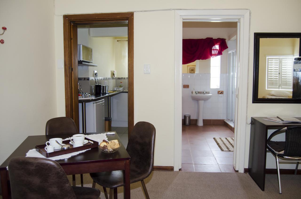 クラドック Annies House Bed & Breakfast エクステリア 写真